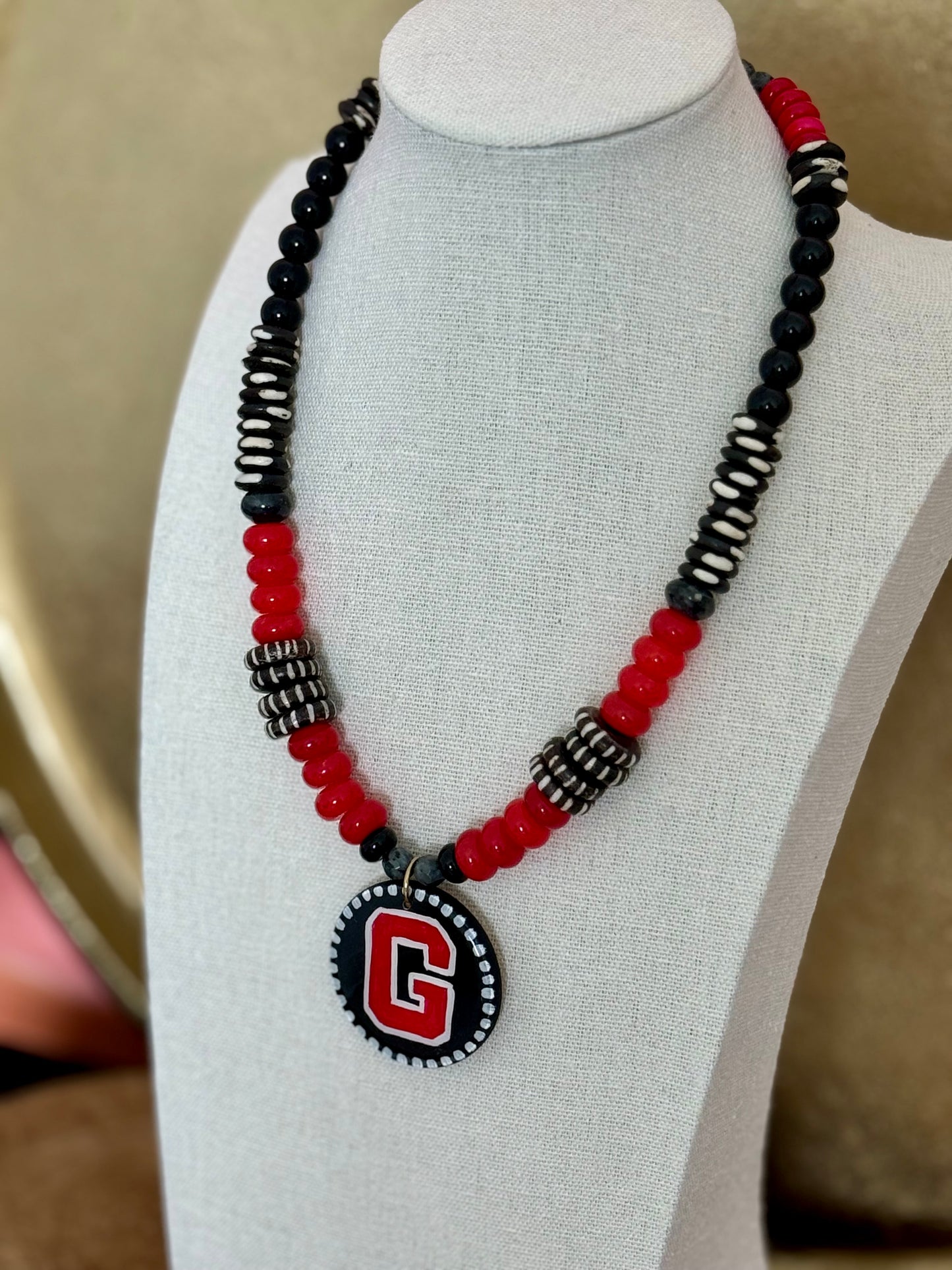 Classic “G” Medium Pendant- Black